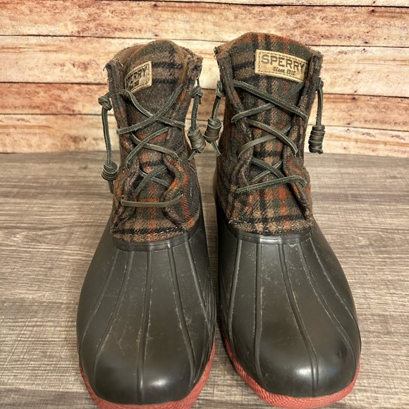 Sperry brown plaid boots size 9 - Picture 4 of 5
